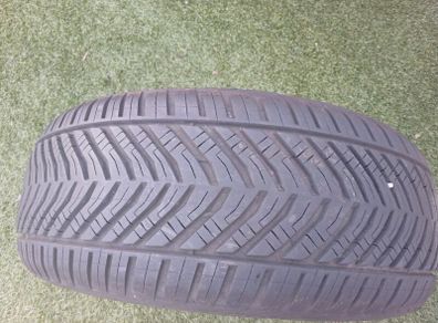 Tyre 215 55 R17