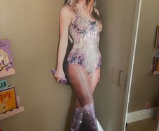 Taylor Swift Cut Out