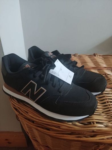 New Balance 500 trainers