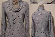 Beautiful Banana Republic Top,