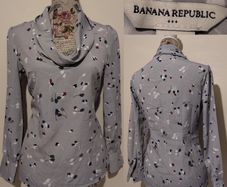 Beautiful Banana Republic Top,