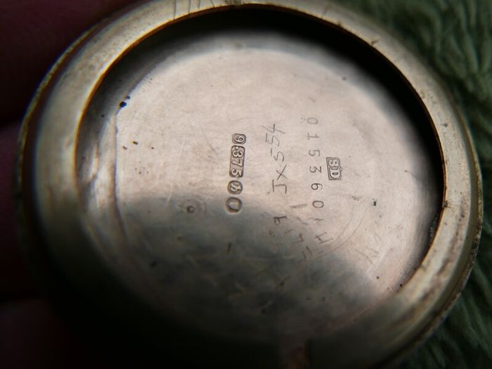 Vintage 1923 Dowel Deluxe 9ct Solid Gold Gents Wrist Watch - 17 jewels Antimagnetic Swiss Made(engraved Esso 1923) in working order