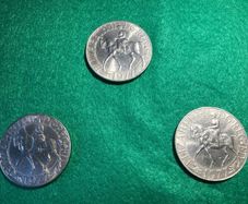 1977 UK Royal Mint Queen Elizabeth II Silver Jubilee Commemorative Crown