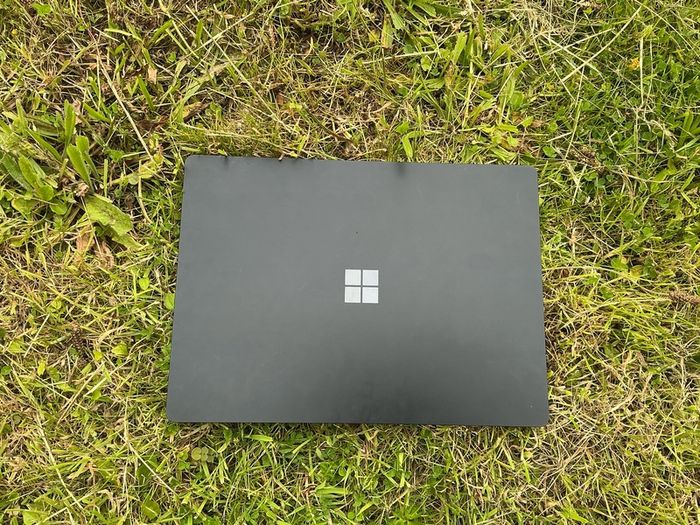 Surface Pro Touchscreen with Word Installed