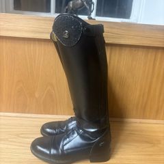 Kids leather QHP riding boots size UK 4