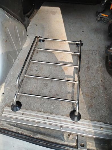 luggage rack