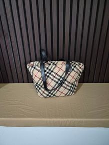 Burberry vintage wool bag
