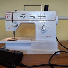 Singer Sewing Machine 8209