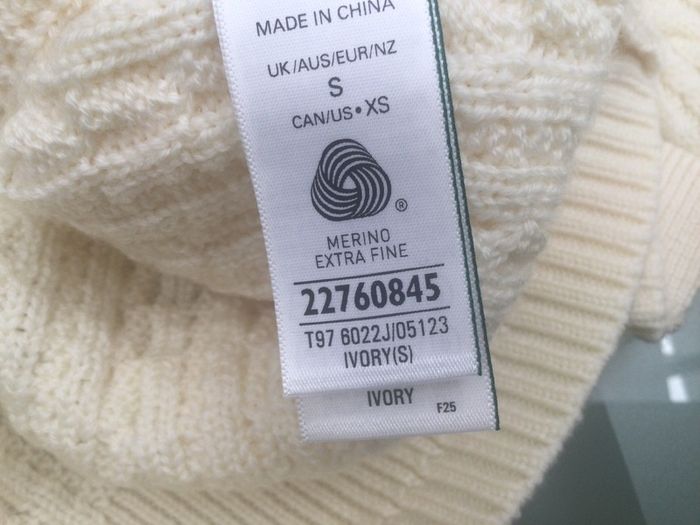 JAEGER extra fine merino wool Cardigan Size 10