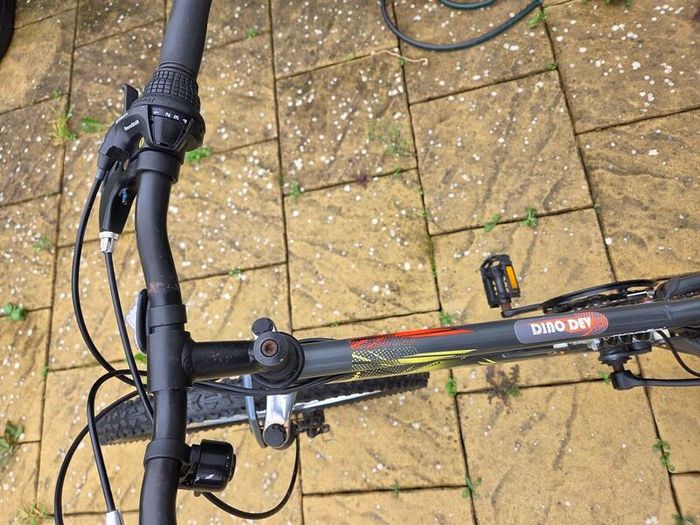 Apollo creed full suspension bike, need some TLC, new tyres, 24 inch