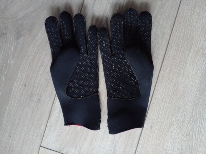 Cycling gloves