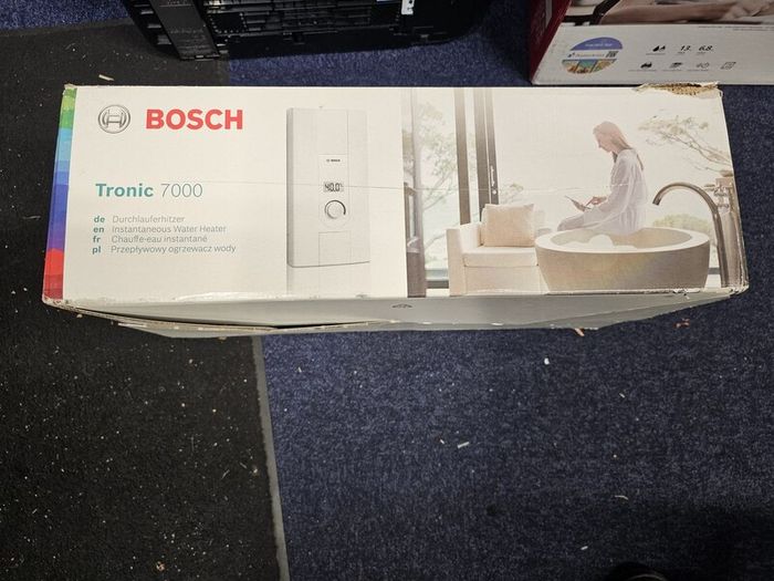 Bosch Tronic 7000 24/27kW Water Heater - New, Unused