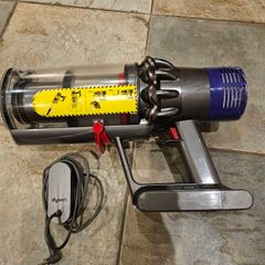 Dyson V10 main unit and charger