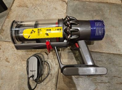 Dyson V10 main unit and charger