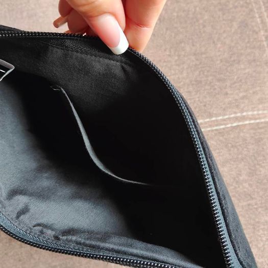 Black beaded wrist strap bag