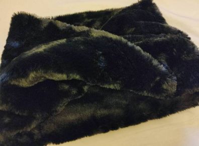 BNWOT Black faux fur scarf