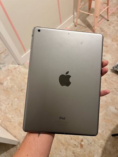 Apple iPad Air 1st Gen