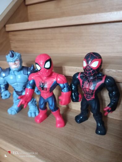 3x boy's toys/Spider-Man's figure