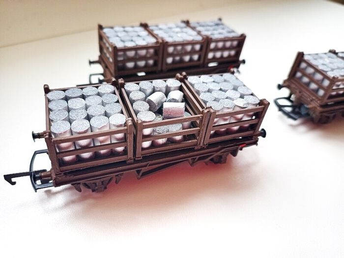 Model  Railway Irish Guinness Wagons