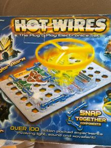 Hot Wires (The Plug & Play Electronics set.