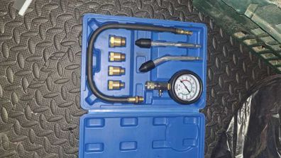 Petrol engine compression test kit