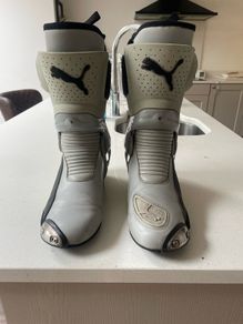 Road racing boots