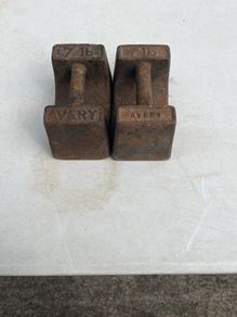 2 antique 7lb weights