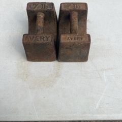 2 antique 7lb weights