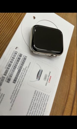 Apple Watch Series 5 stainless steel 100% Battery health.