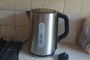 Nearly New Electric Kettle  Excellent Condition