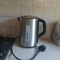 Nearly New Electric Kettle  Excellent Condition
