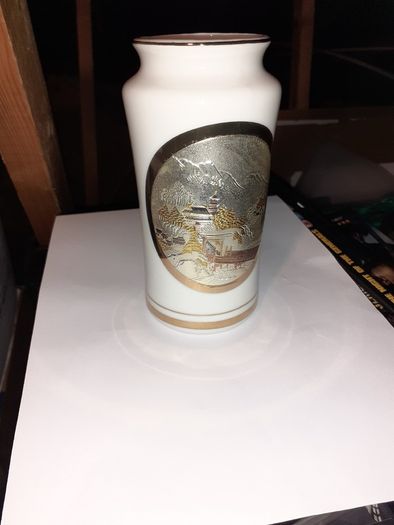 Chokin Temple Jar