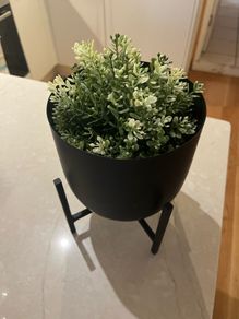 Pot and artificial plant
