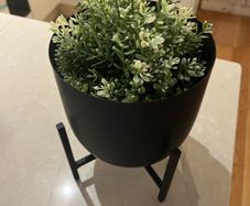 Pot and artificial plant
