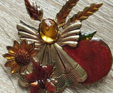 Vintage  Brooch Guardian Angel Flowers Harvest KENNETH COLE