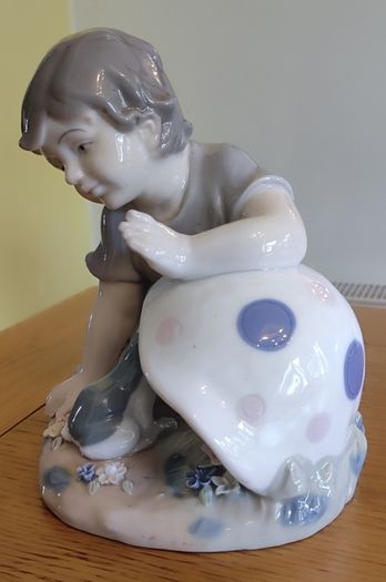 Ashford Collection Porcelain Figurine