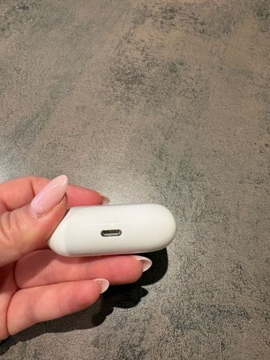 AirPods Pro A2084