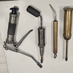 grease guns pumps