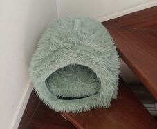 Cat bed/cocoon