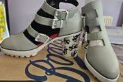 House of Avenue x AAHOOH High Heel Shoes