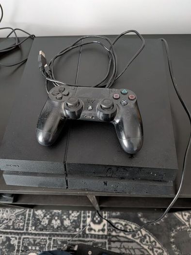 PS4 with PS4 & PS3 Games