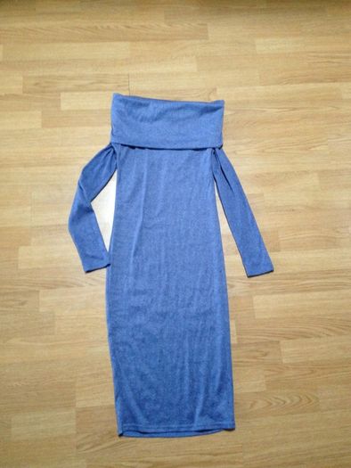 Off shoulders bodycon midi dress