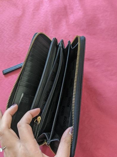 Michael kors designer sleek wallet