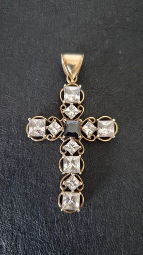 9k Gold big Cross 375