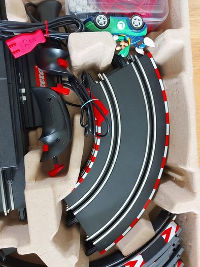 MarioKart Carrera Go, in like new condition, in Box with all accessories