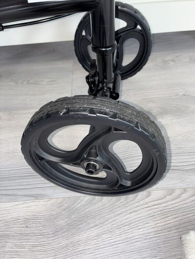 Mobility Knee Walker Scooter by Ecosmo Panlova