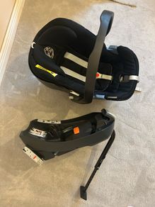Cybex Aton 5 Infant Car Seat and  base