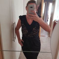 Black Dress with laceAwear size 8