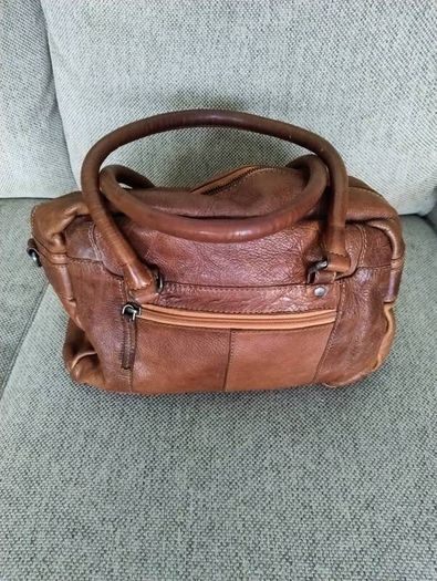 Spikes and Sparrow large brown genuine leather handbag in very good condition with zipped closure and internal pockets and a zipped external pocket see last five photos for exact measurements FREE STANDARD POSTAGE INCLUDED