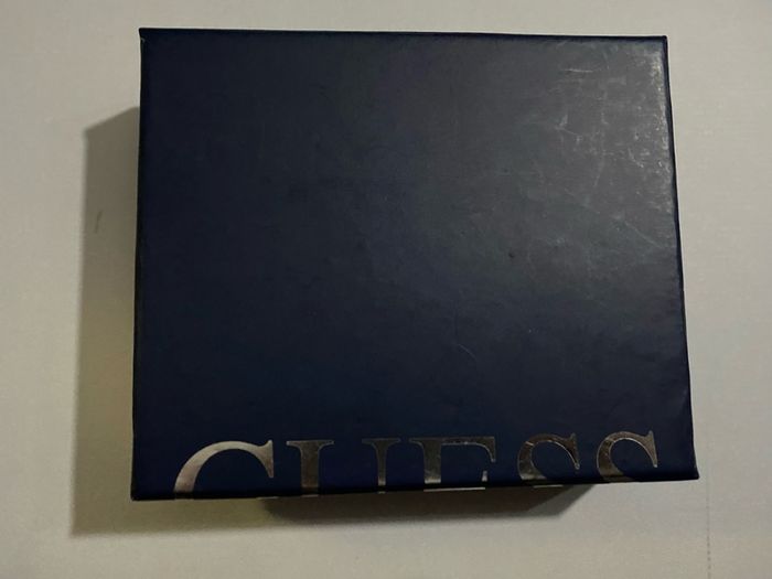 guess gift box brand new